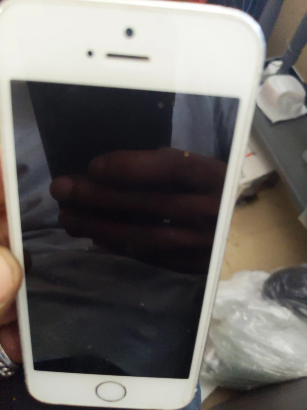 Apple iPhone 5S - White - photo 3