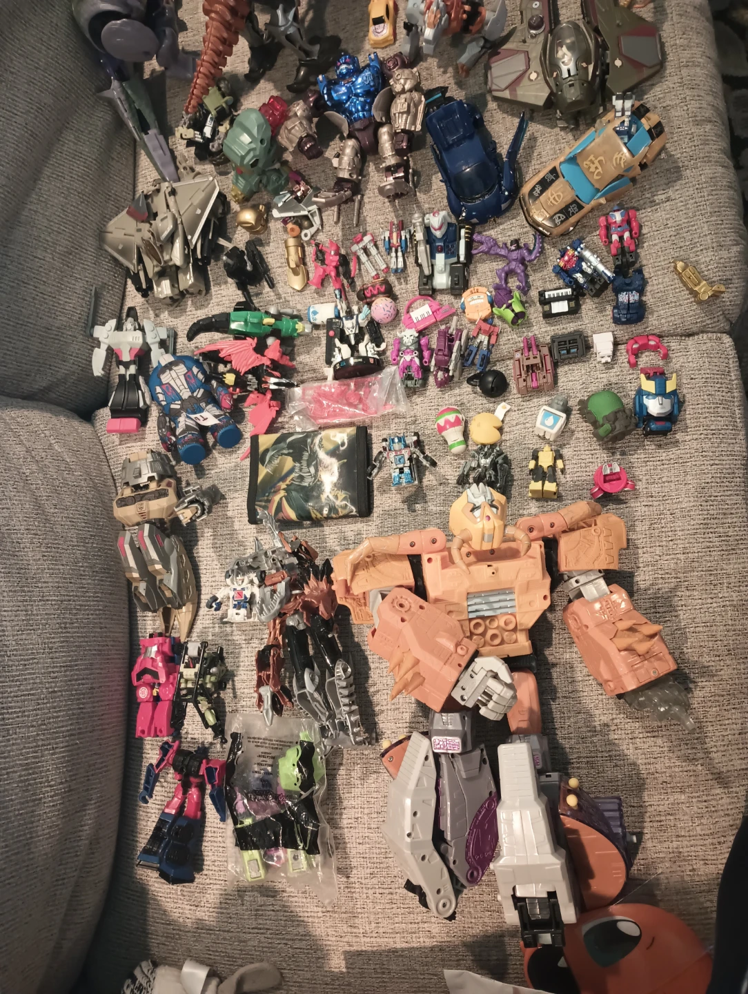 Lot of Transformers Action Figures - photo 2