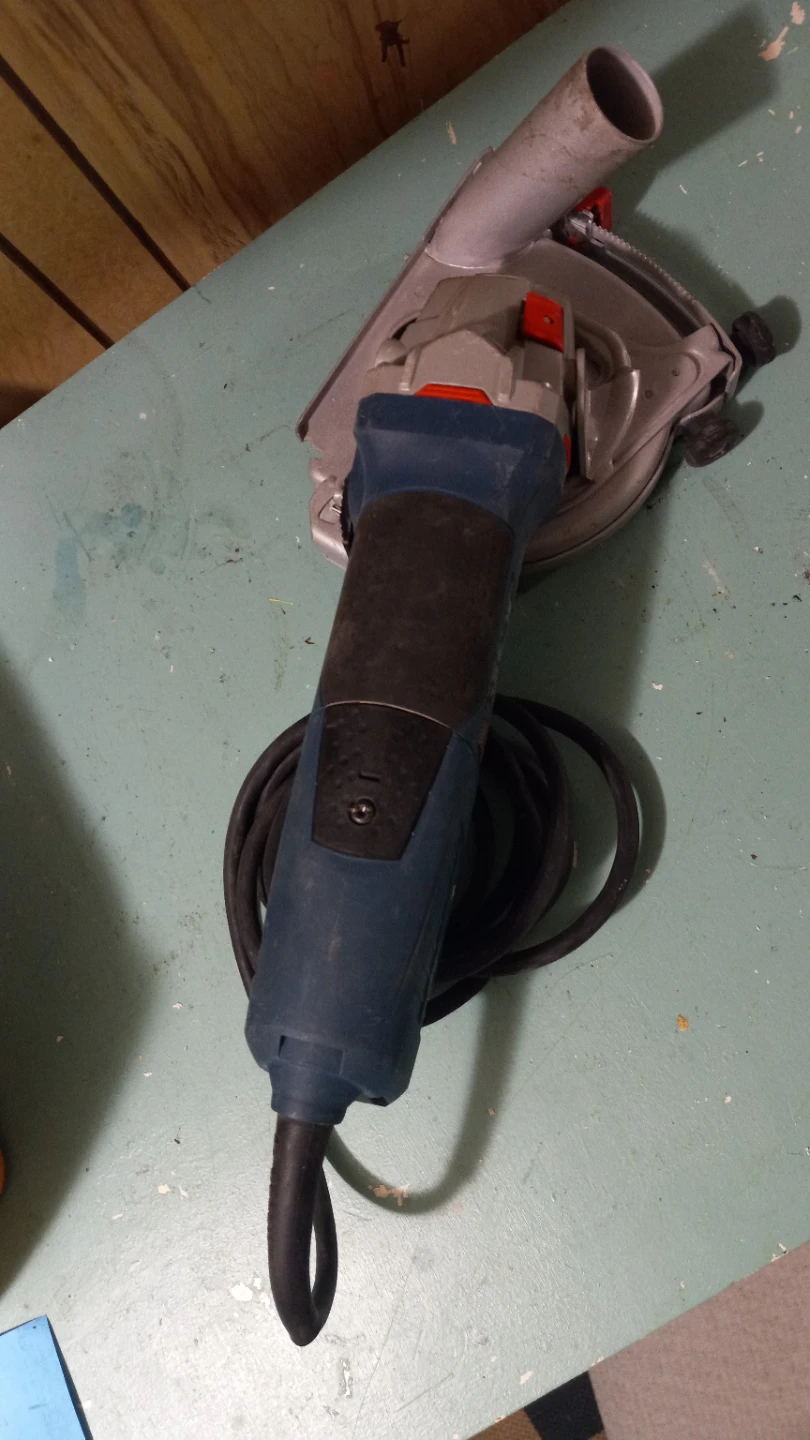 Bosch GWS13-50 Angle Grinder - photo 4