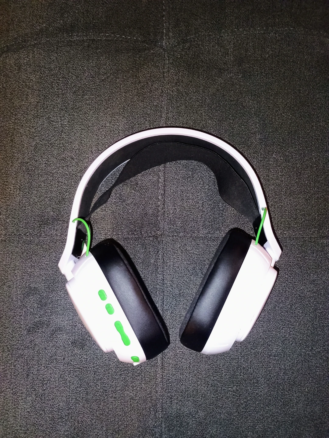 Xbox series s controllers and headset - photo 2