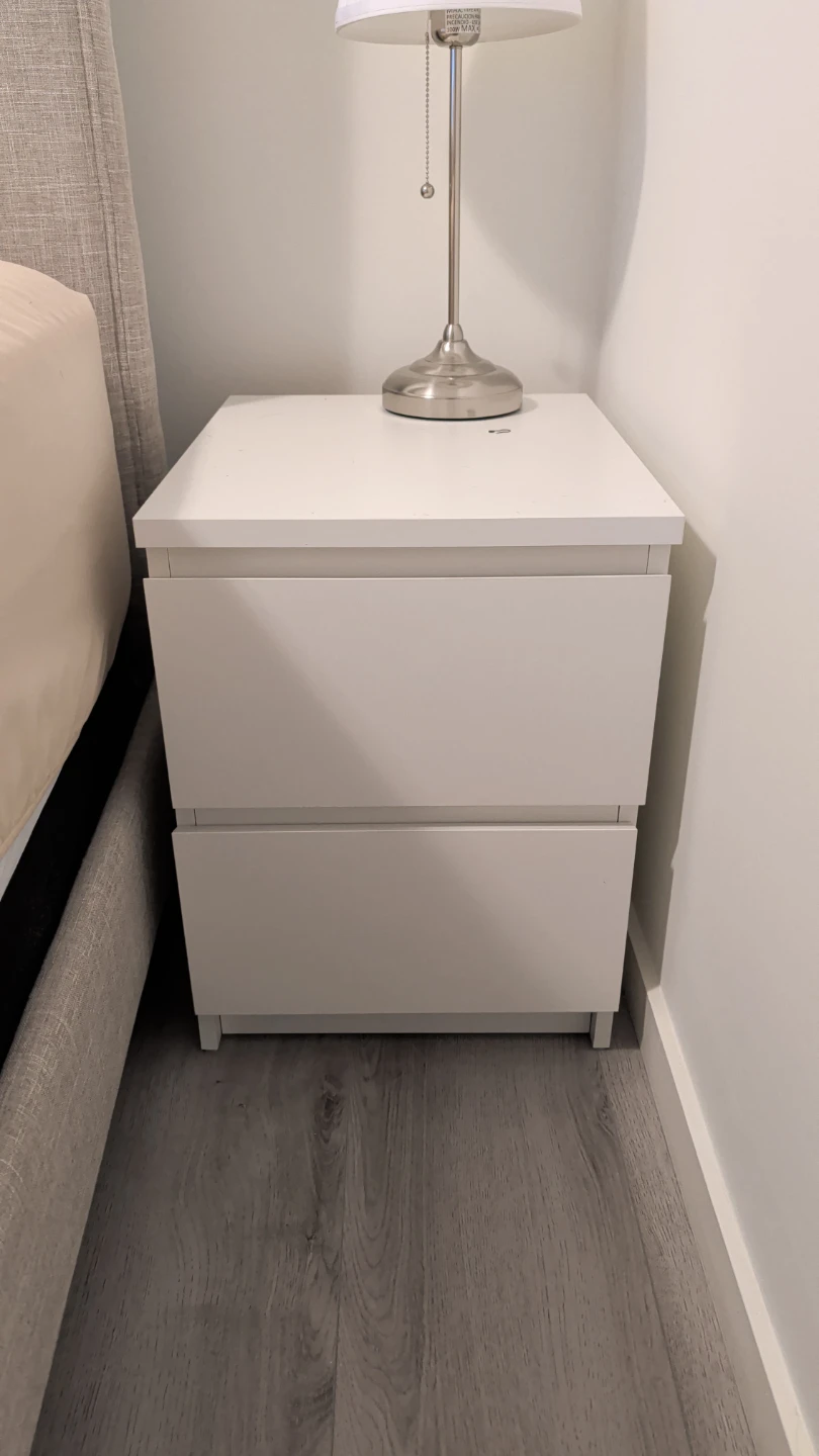 White 2-Drawer Nightstand