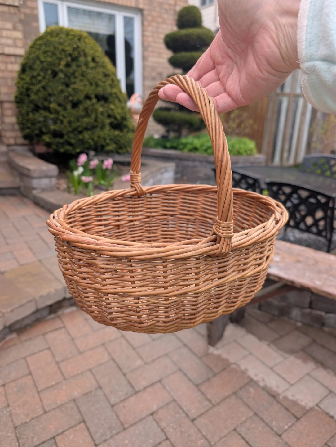 Vintage Wicker Basket with Handle - photo 2