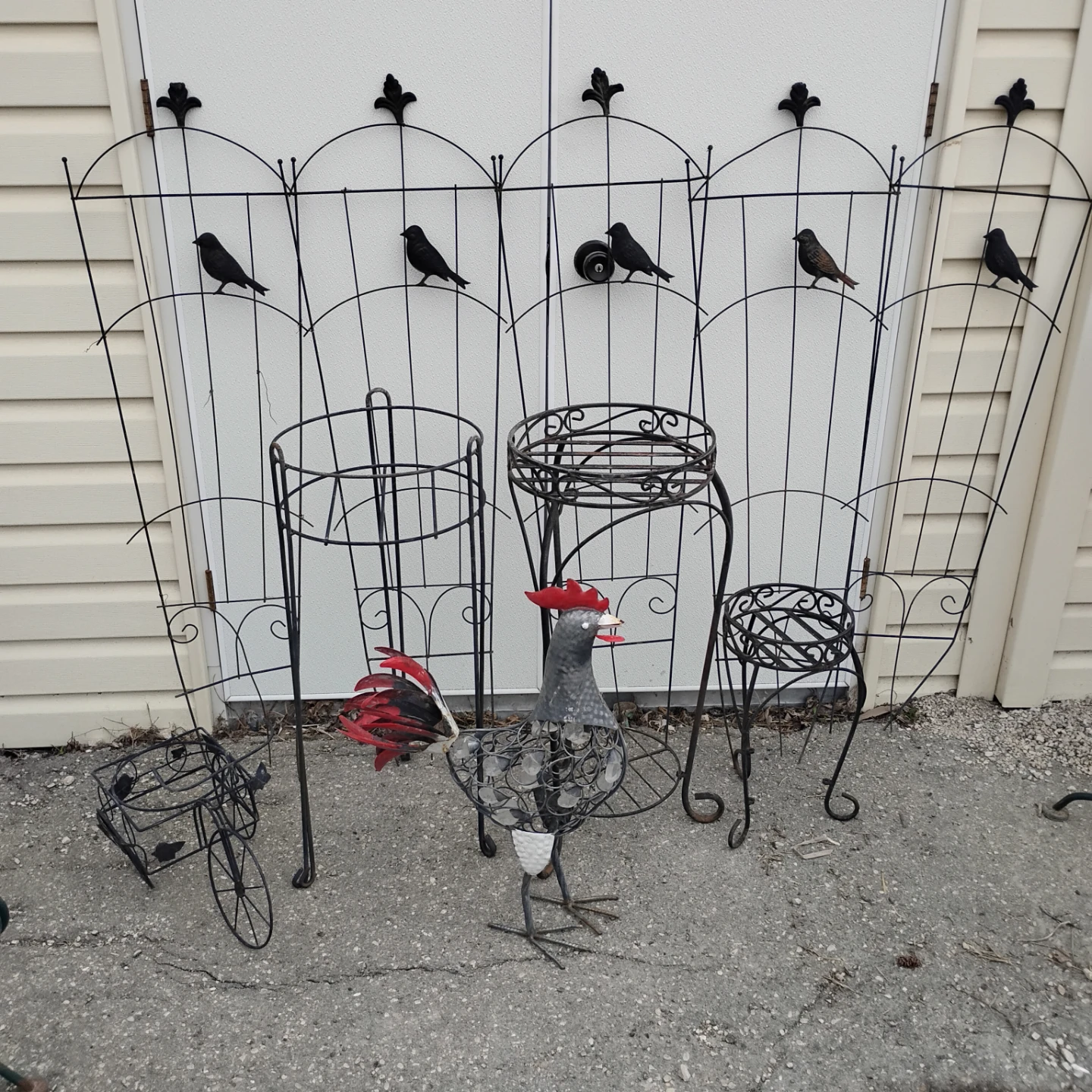Iron Metal Planters, Garden Trellises and Rooster