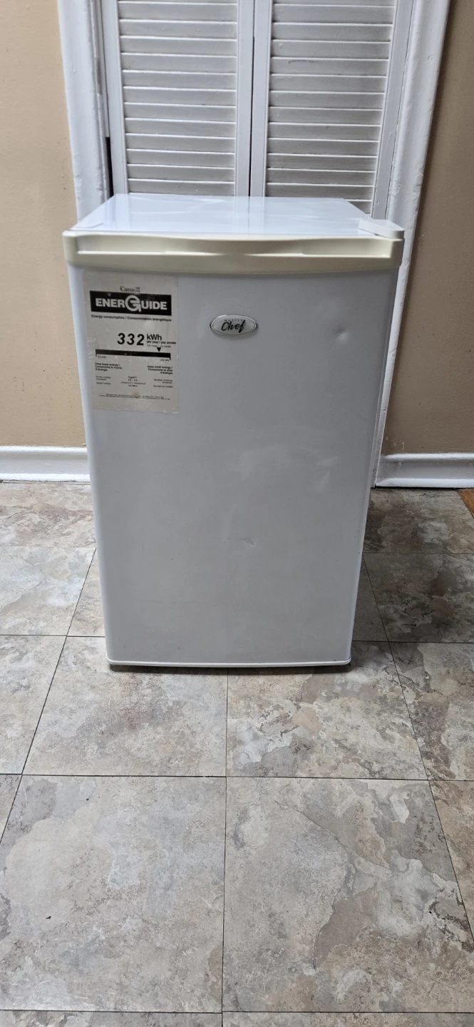 Magic Chef Mini Fridge