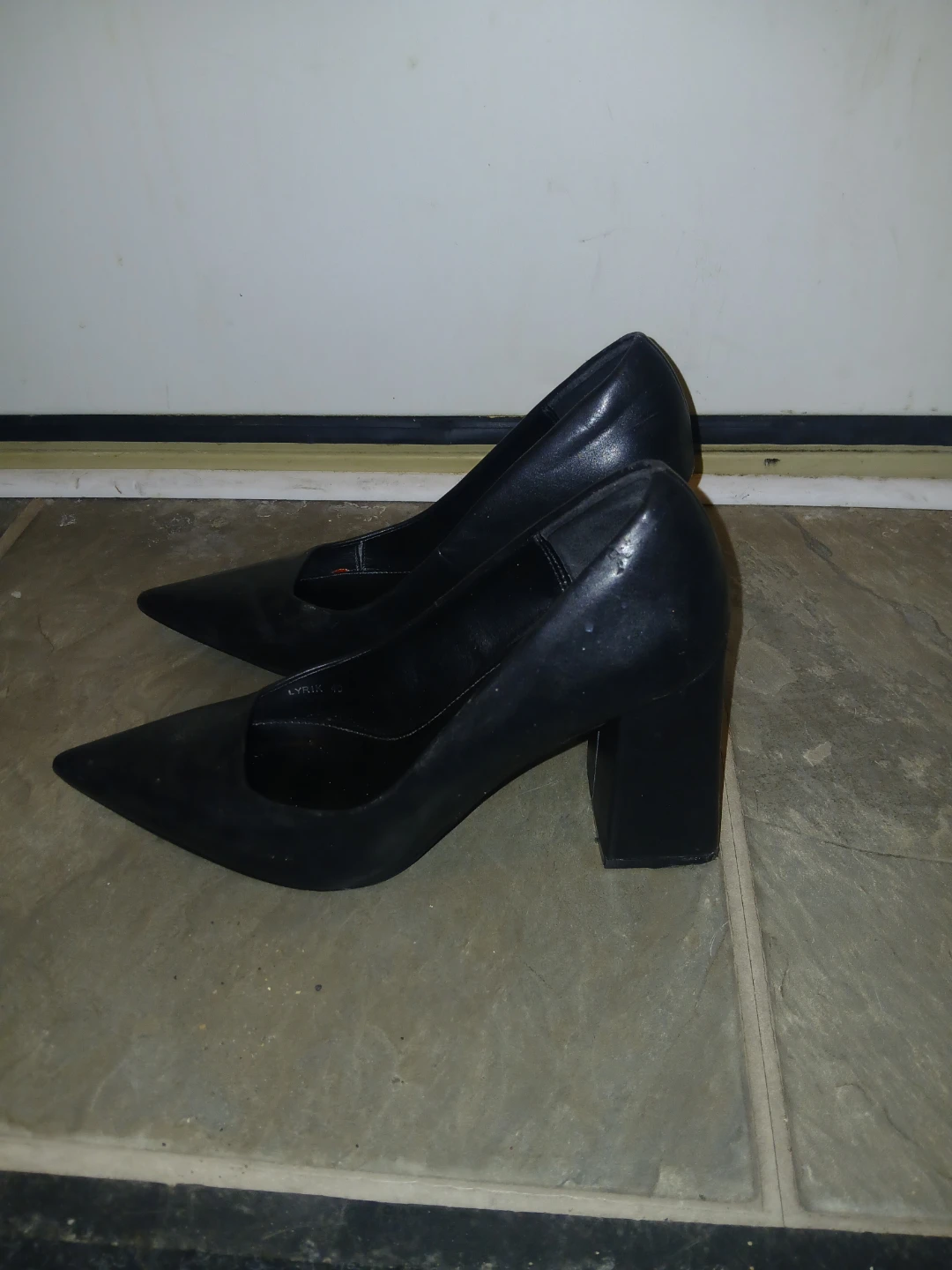 RAID Black High Heel Pointed Toe Pumps - photo 2