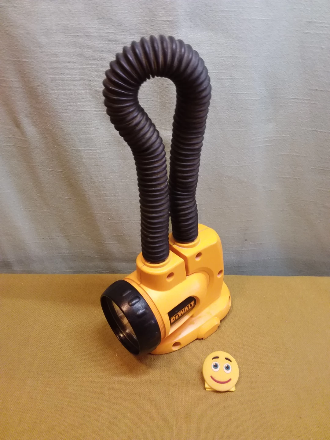 💡👷 ➡️ DeWalt Work Light w / Flexible Neck 💡👷‍♀️