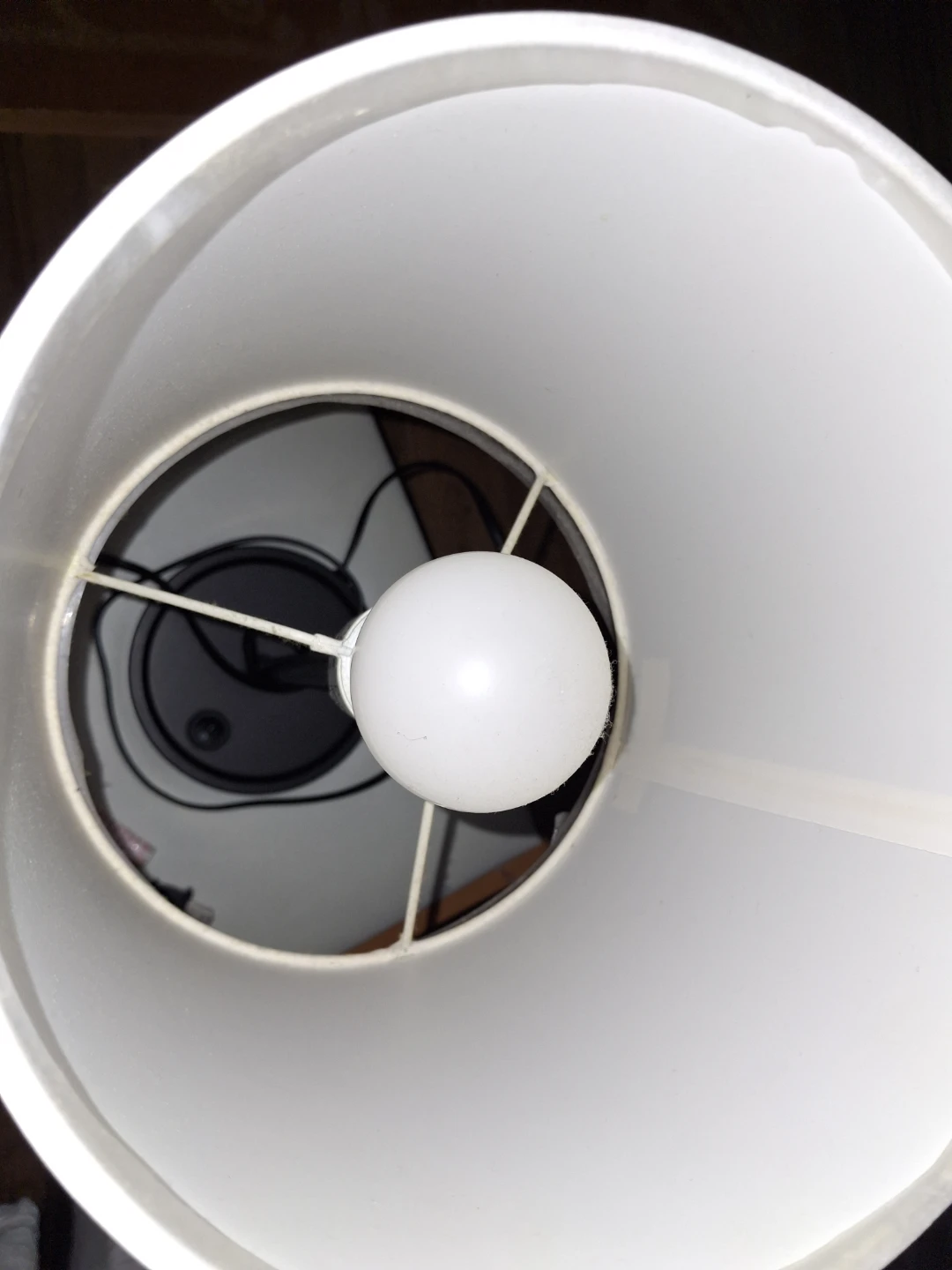White Desk Lamp with USB Port - photo 3