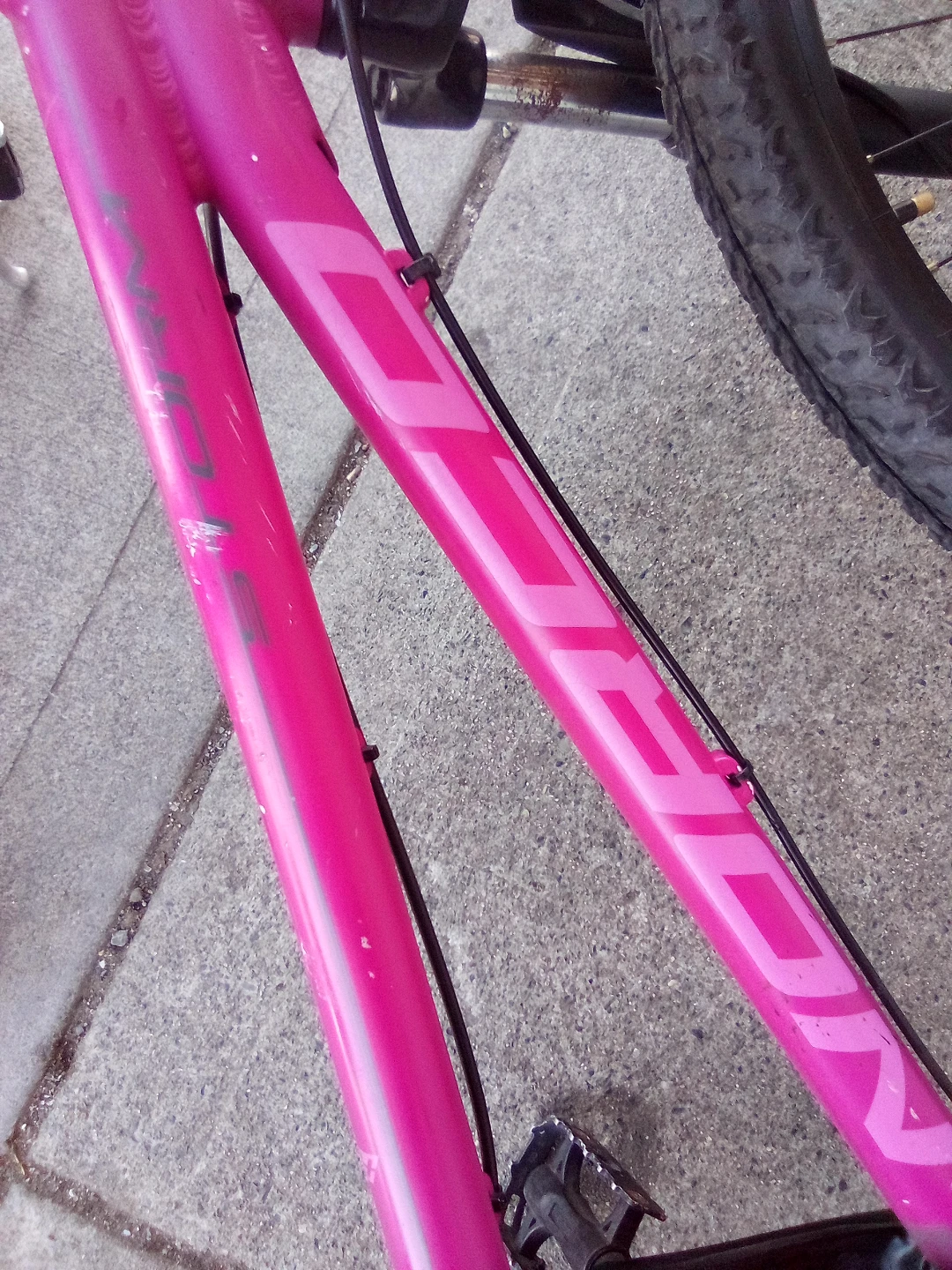 Pink Norco 24' Storm 4.1 mountain bike - photo 4