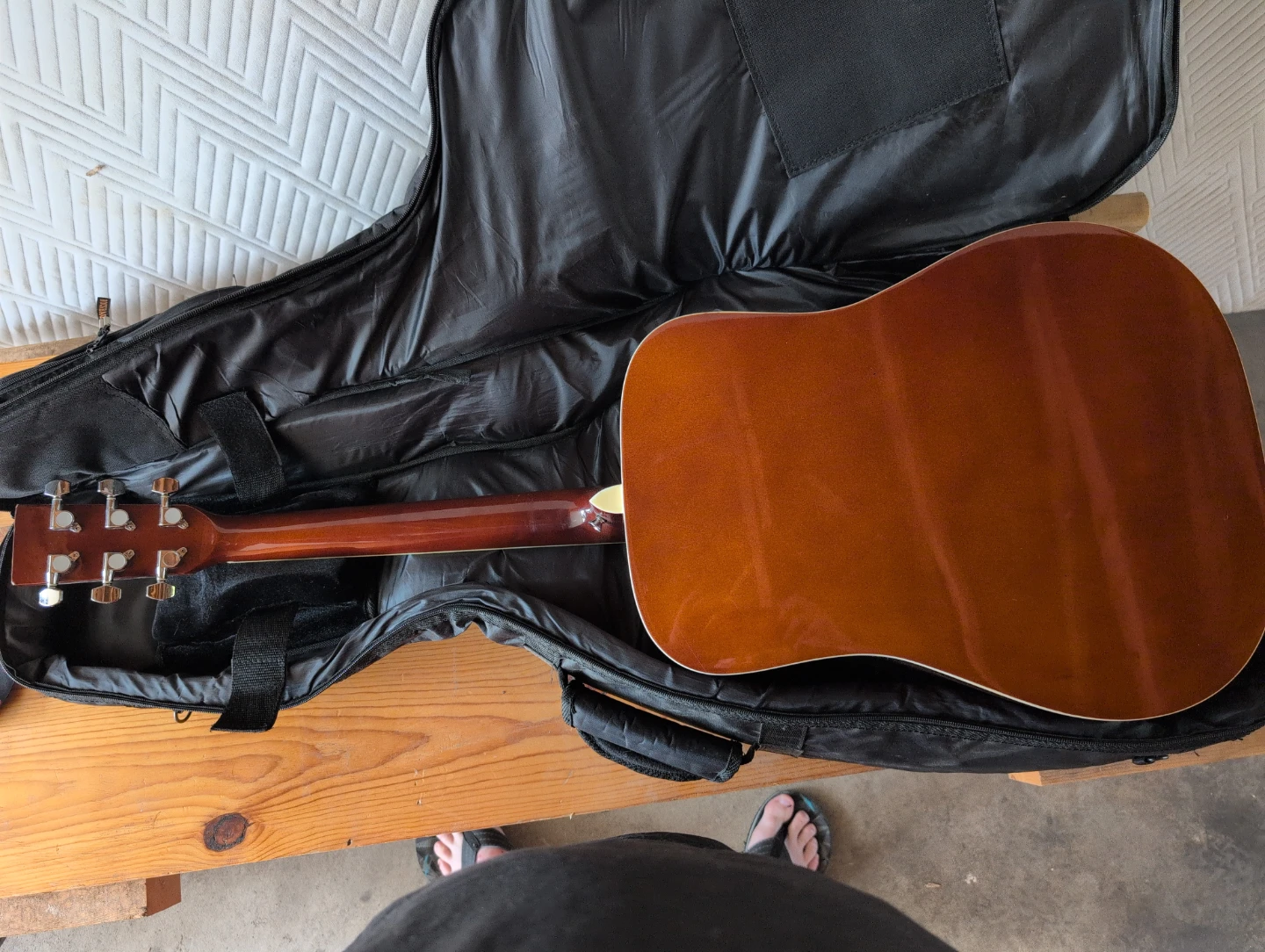 Madera Acoustic Guitar with rock bag carrier - photo 3