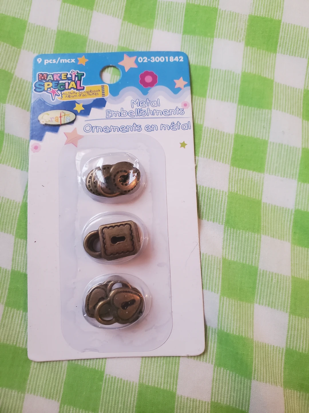 SCRAPBOOK LOCKS