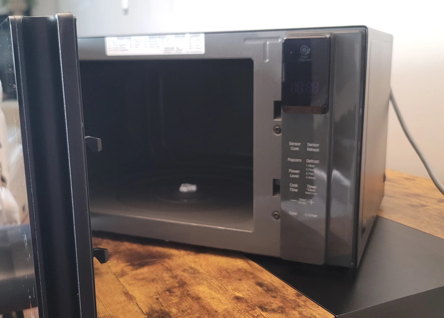 LG Microwave Oven