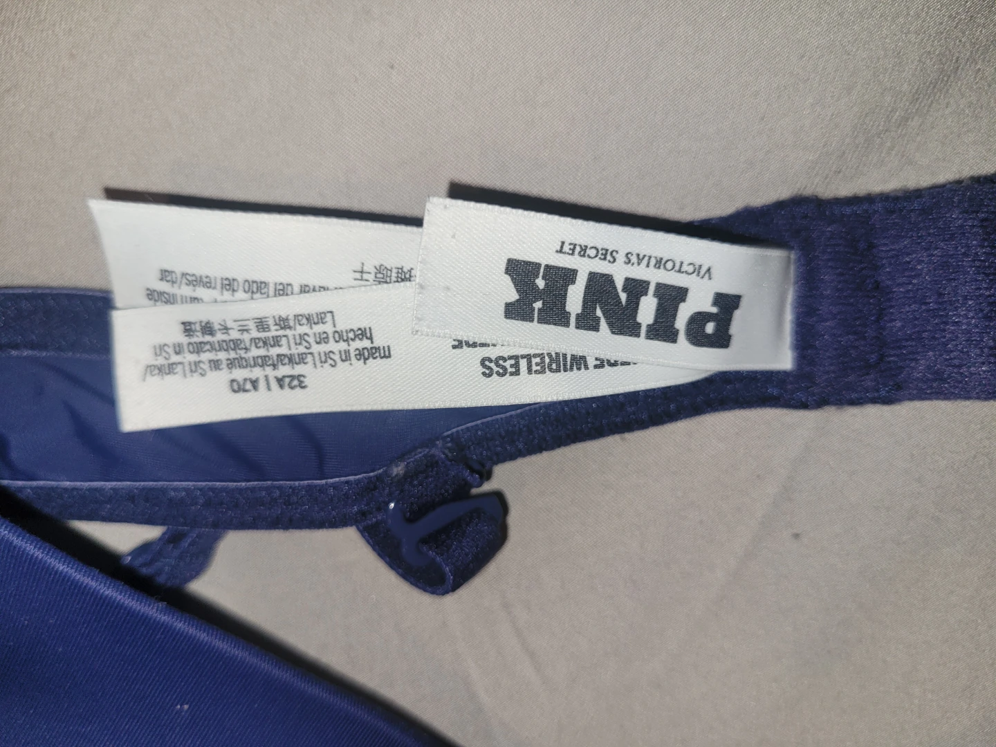 PINK Victoria's Secret Wire Wireless Bra 32A - photo 2