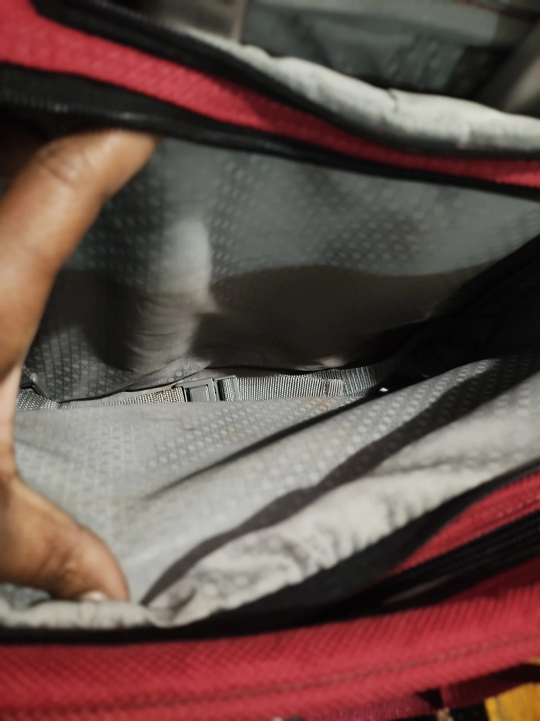 Ricardo Red Rolling All purpose multi compartment bag used - photo 4