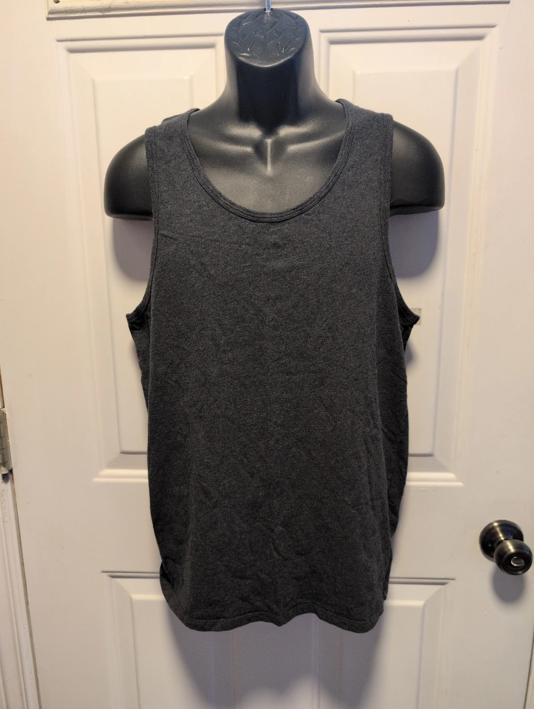 Le Château dark Grey Slim Fit Tank Top - Medium