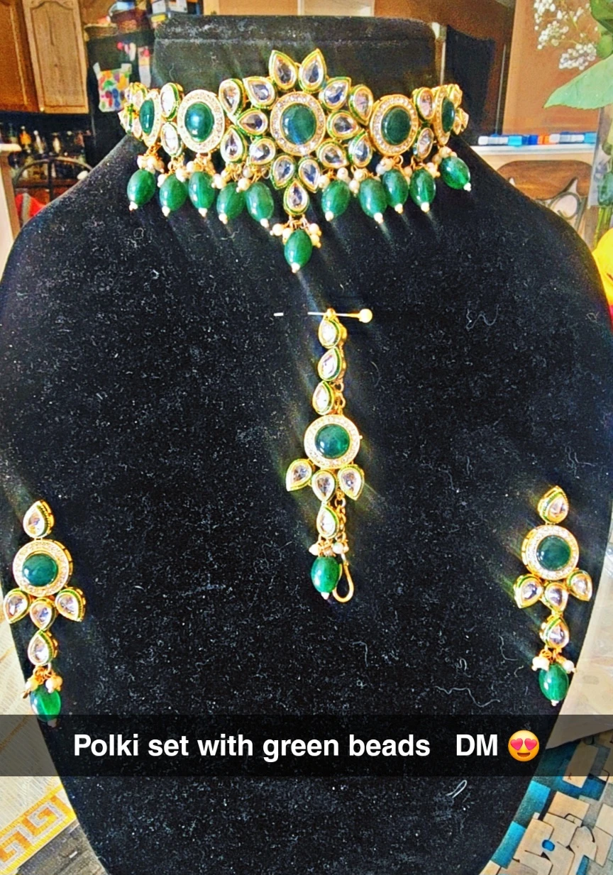 Polki Jewellery Set with Green Beads - photo 3
