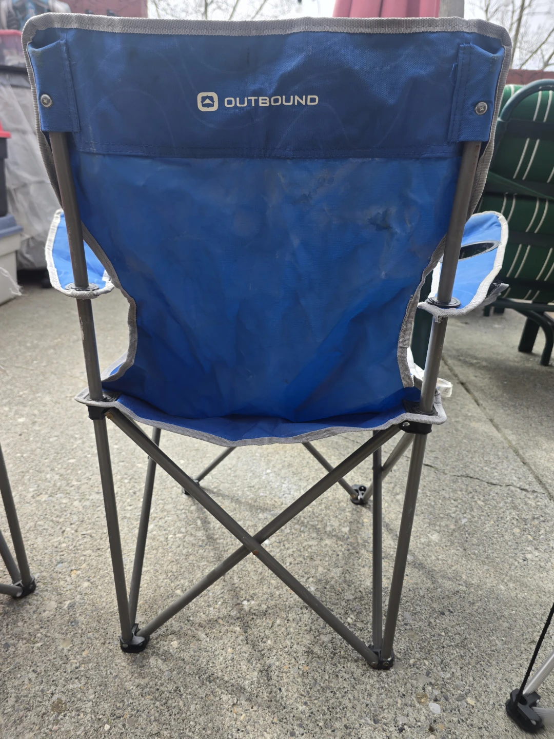 camping chairs and table - photo 5