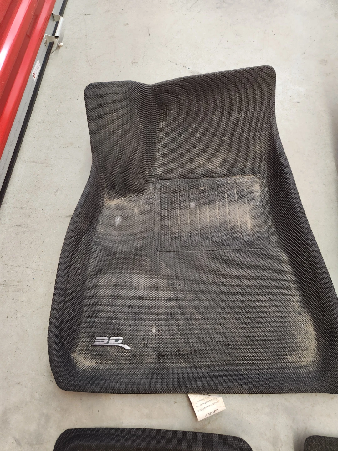 3D Kagu floor mats designed for a Tesla Model 3 - photo 2