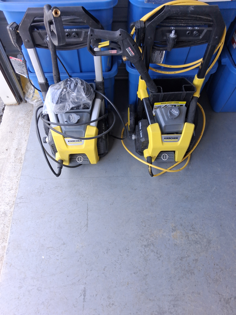 2 pressure washers