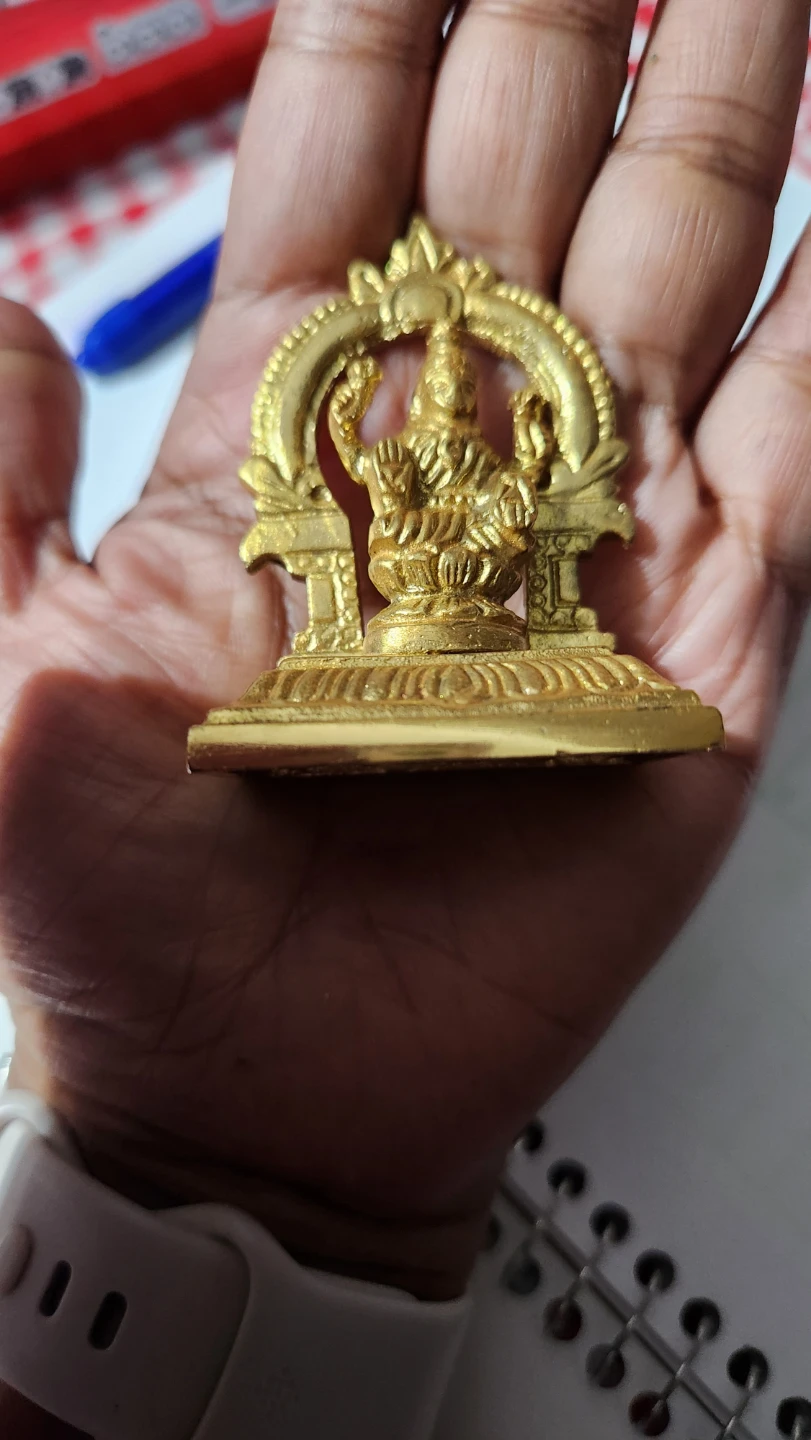 Golden Hindu Deity Saraswati Goddess car dash Figurine - photo 2
