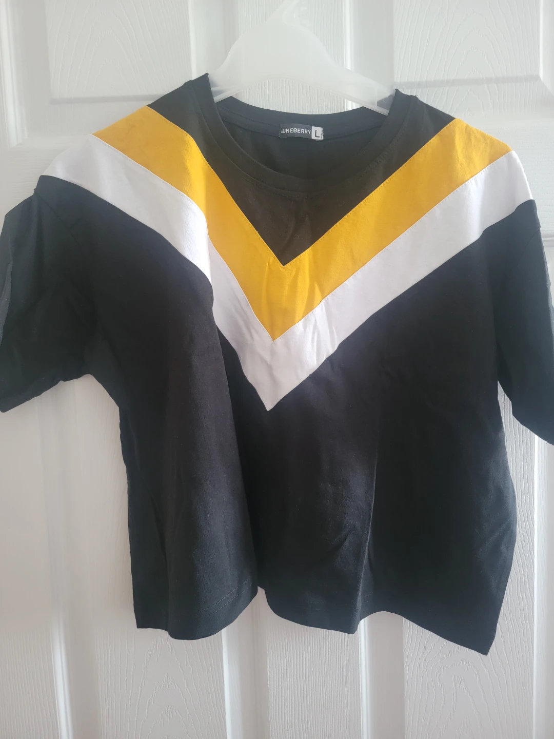JUNEBERRY Black & Yellow Chevron T-Shirt Size L