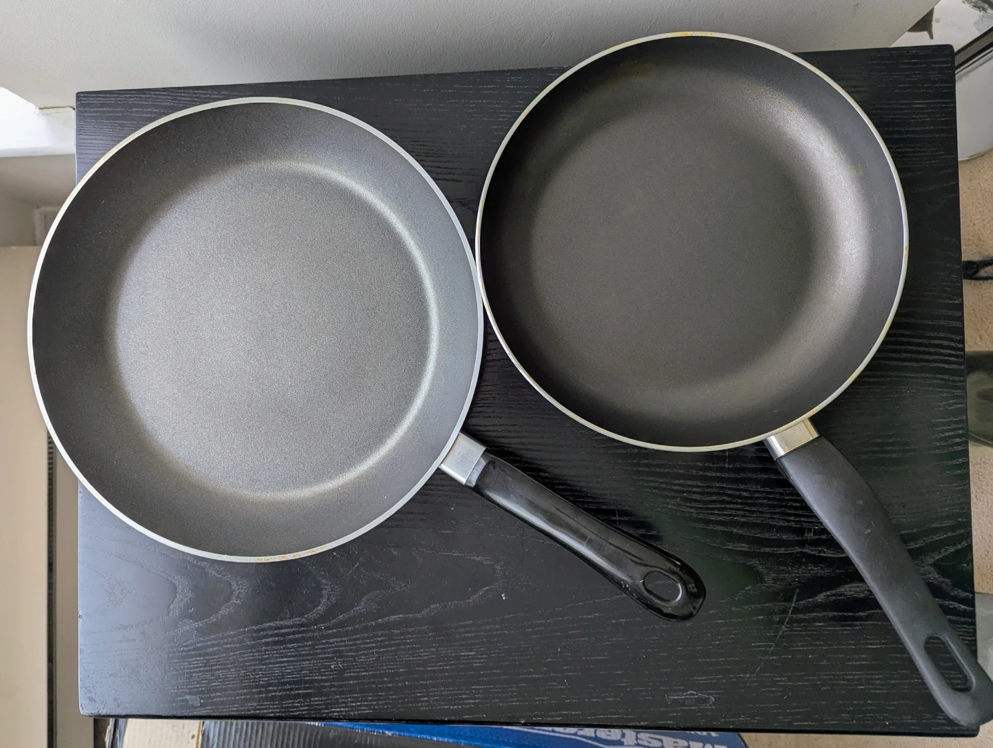 2 Frying Pan 12" & 10"