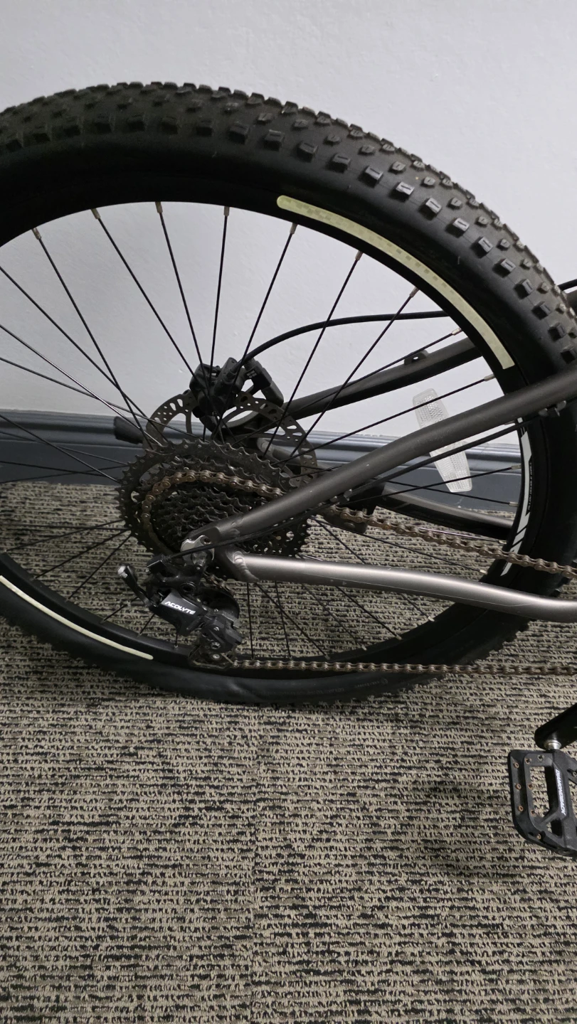 Diamondback Mountain Bike - photo 3