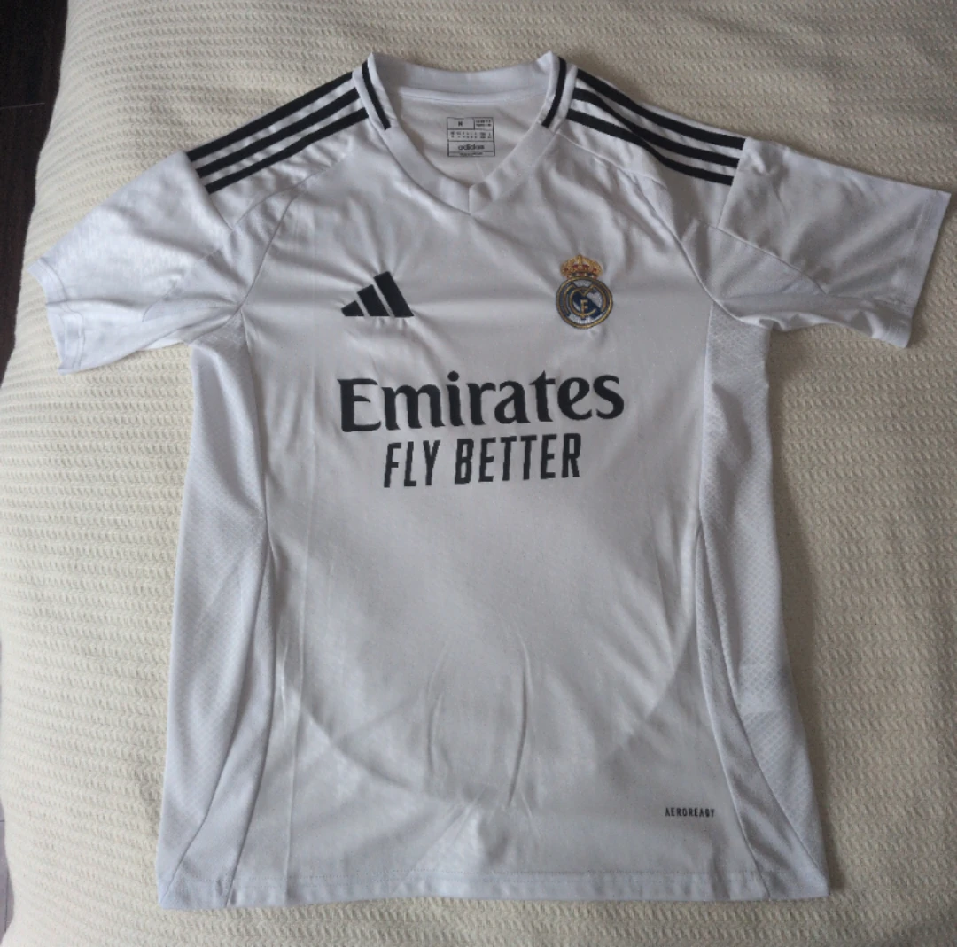 Real Madrid Adidas Aeroready Jersey Size M