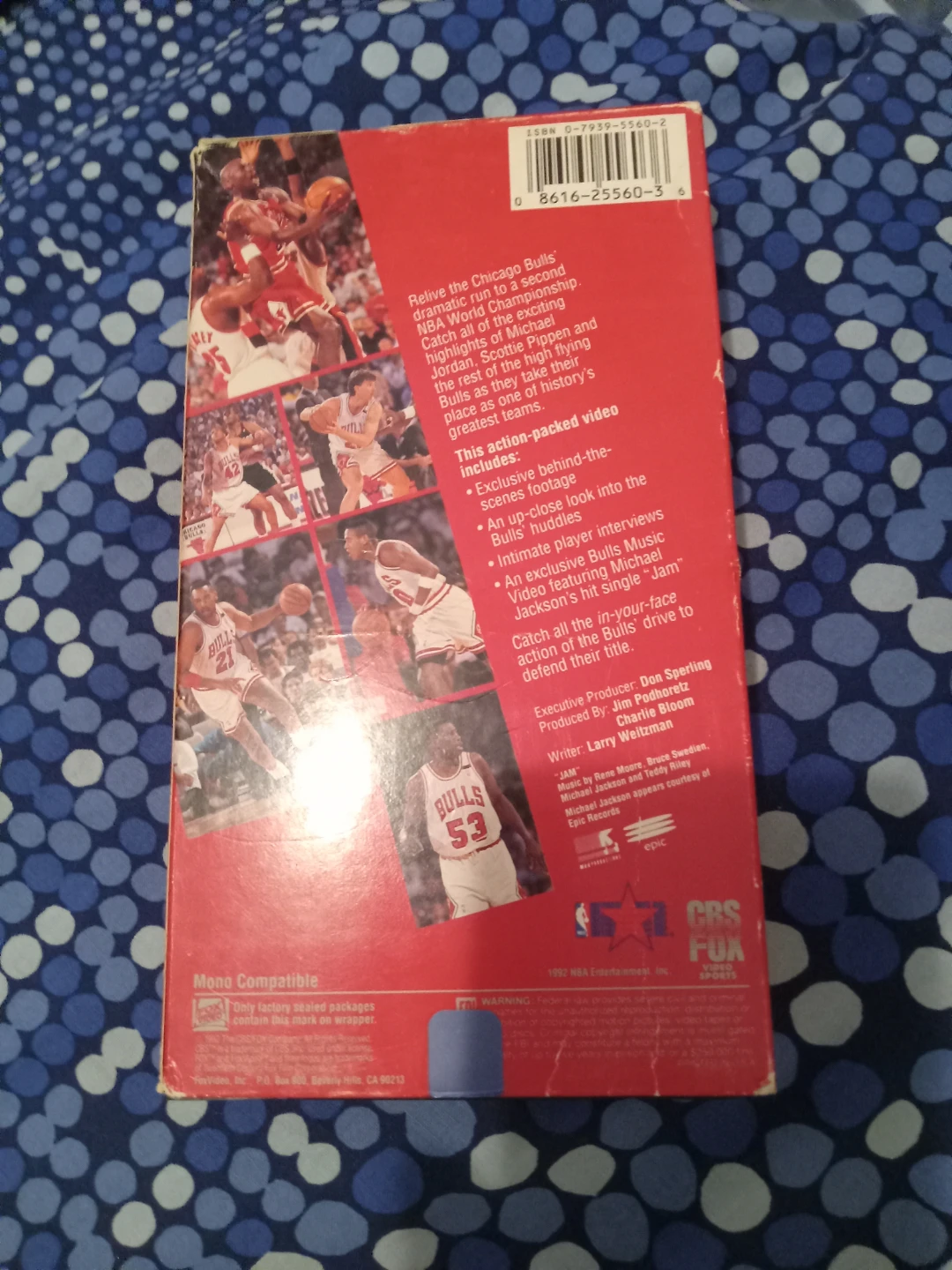 Untouchabulls: The Official 1992 NBA World Championship Video - photo 2