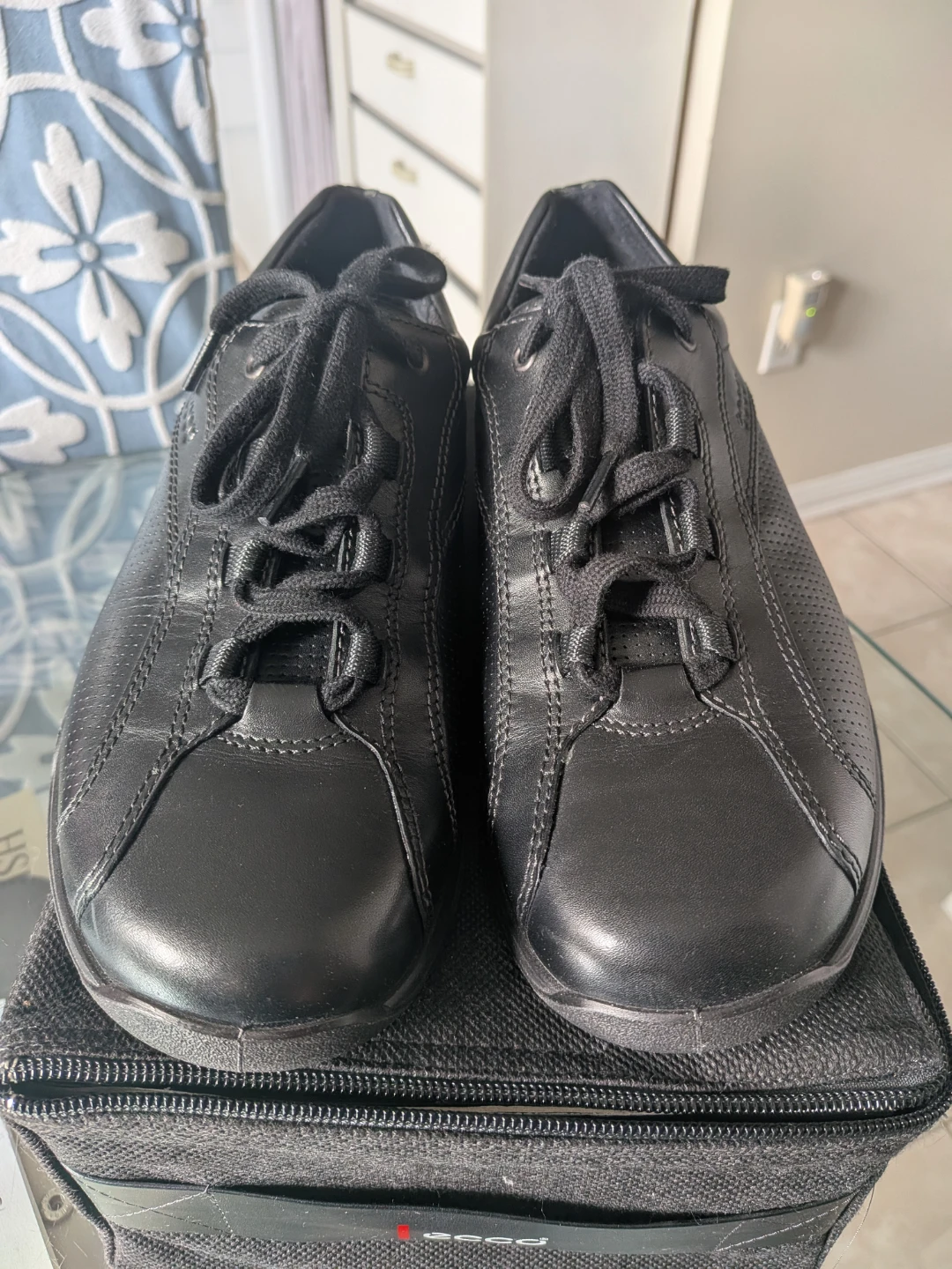 ECCO Black Leather Lace-Up Comfort Shoes - photo 4