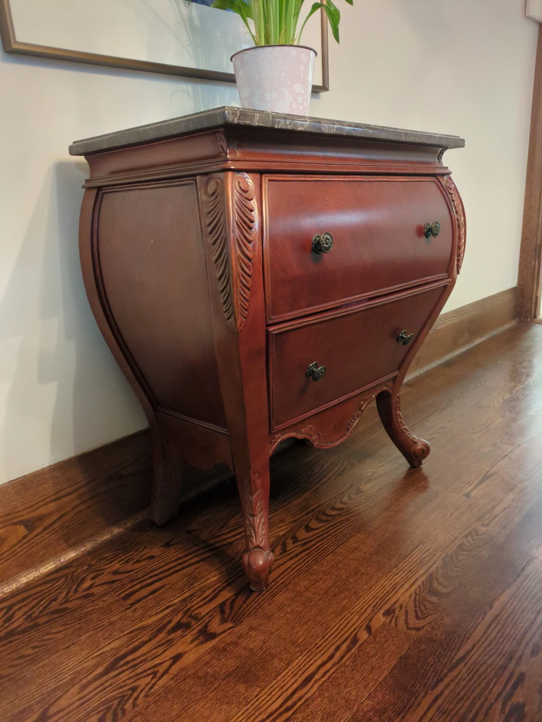 Ornate Wooden Side Table with Marble Top - photo 3