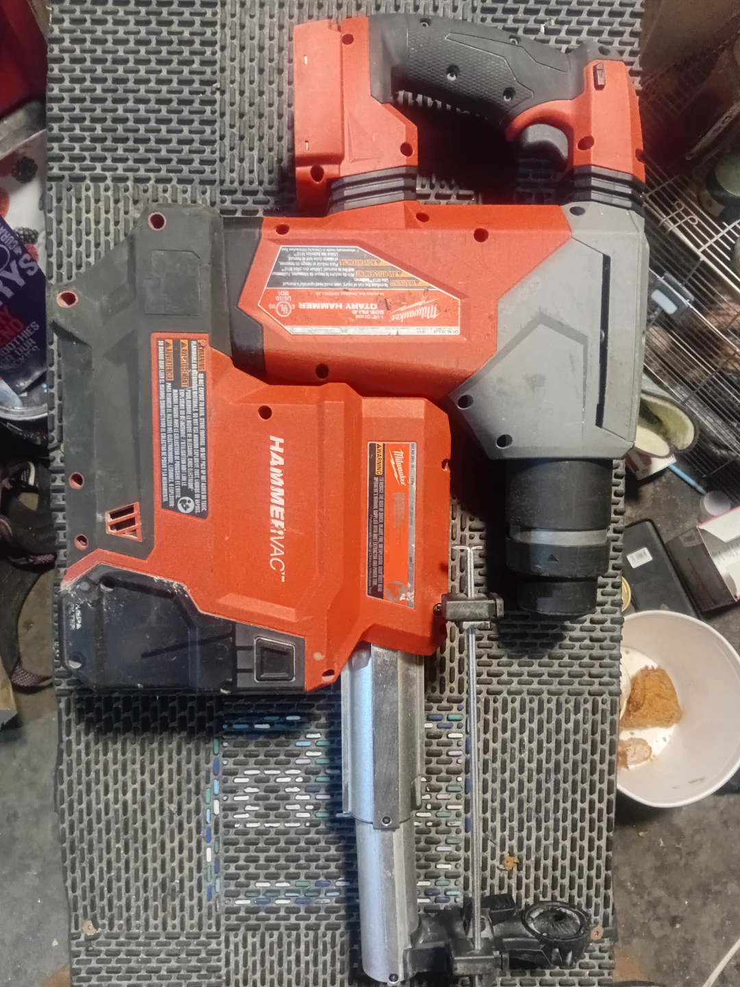 Milwaukee  HAMMERVAC Rotary Hammer  Integrated Dust Extractor