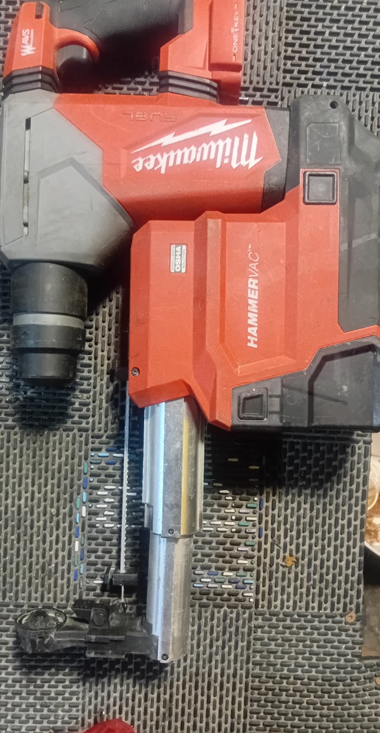 Milwaukee  HAMMERVAC Rotary Hammer  Integrated Dust Extractor - photo 2