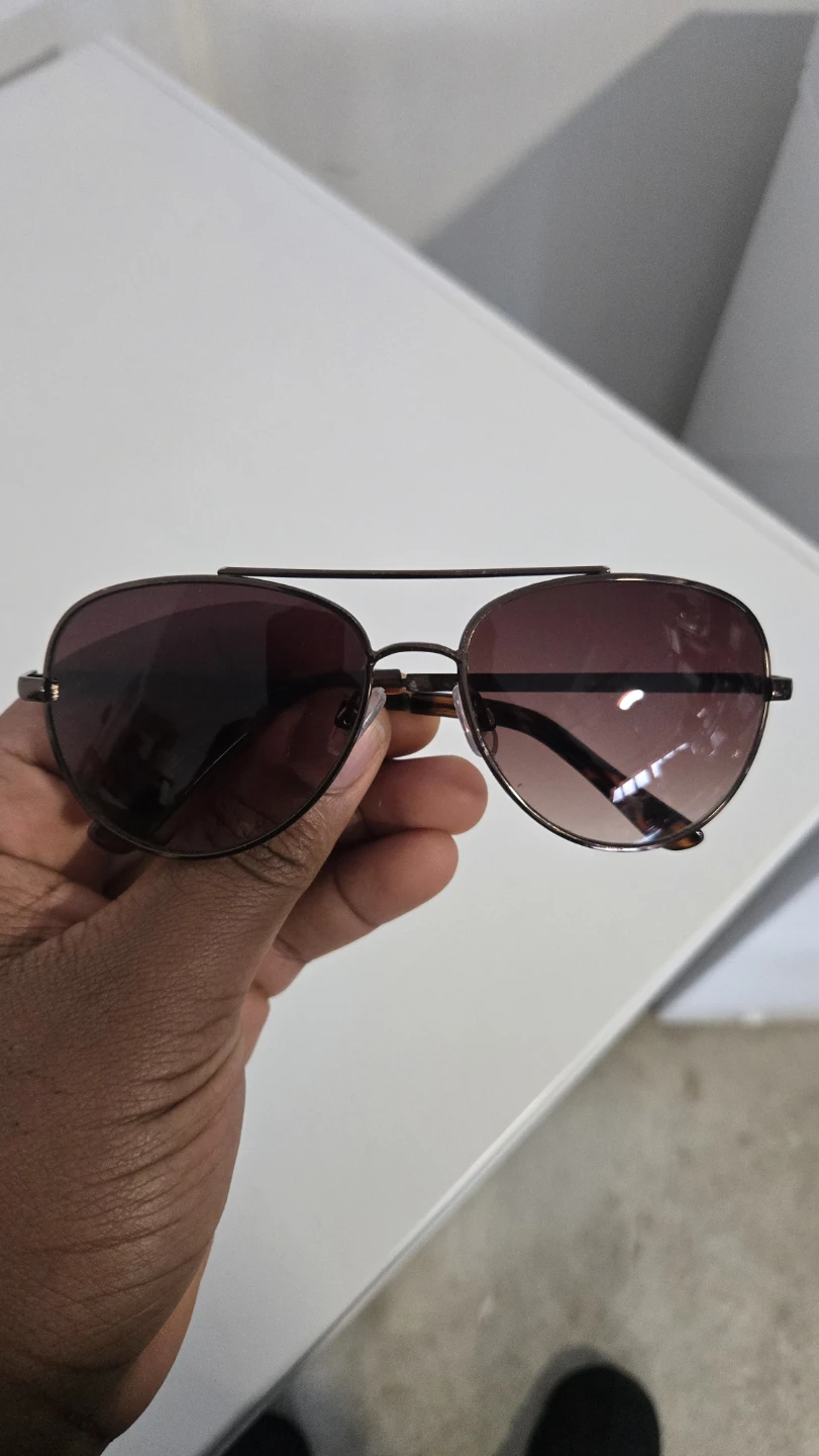 Aviator Sunglasses + Dior Storage Case Bundle - photo 4