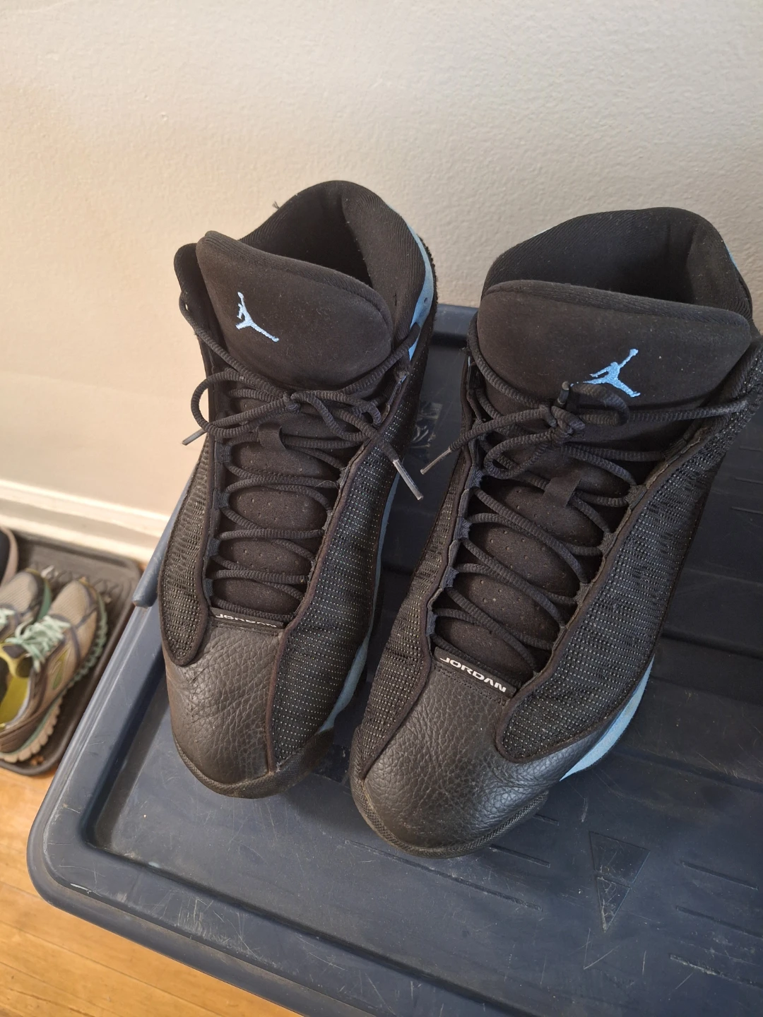 Jordan 13 Retro Black University Blue