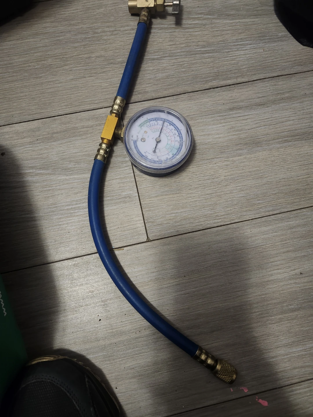 Refrigerant Charging Hose Manifold Gauge