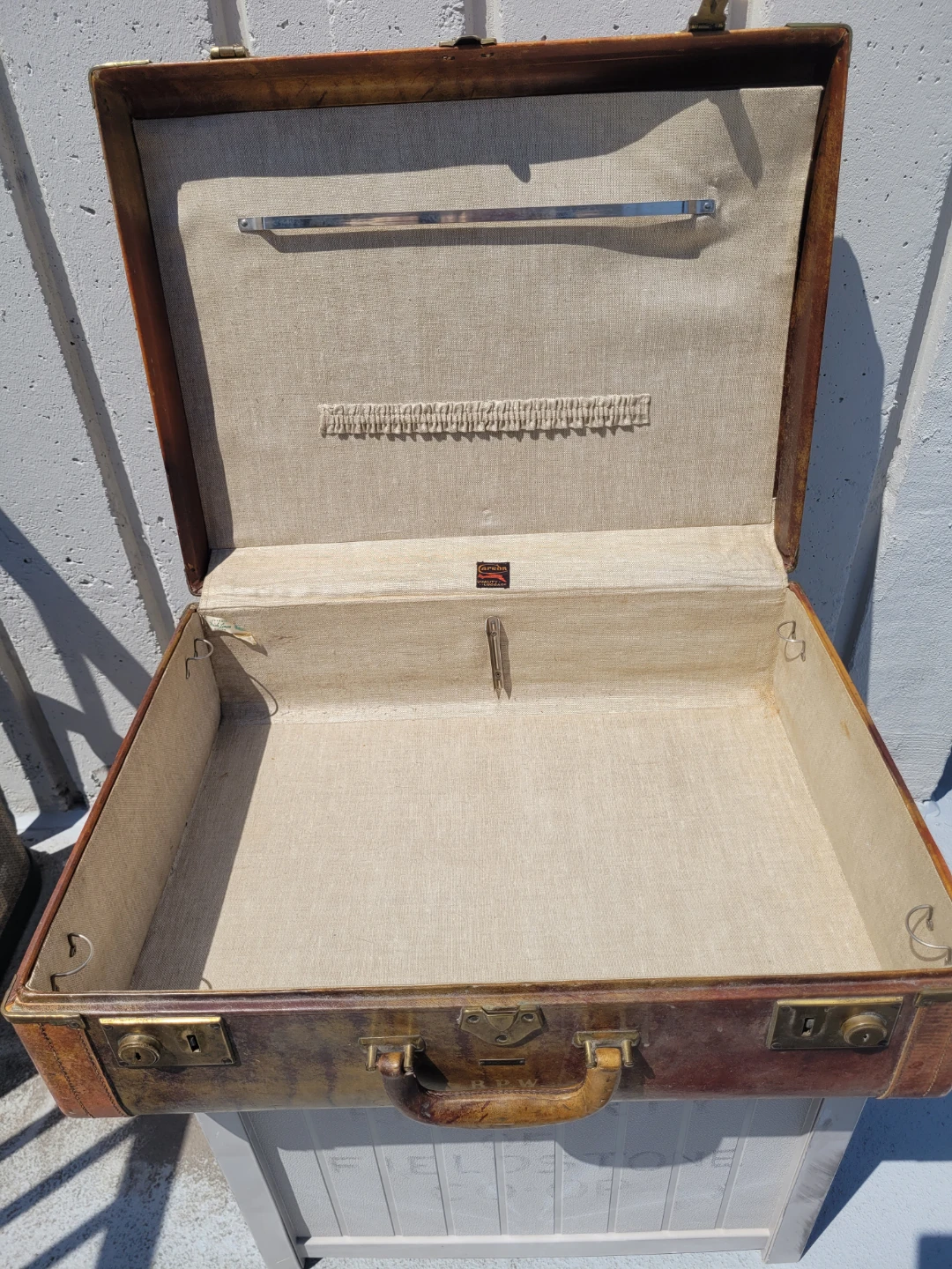 Vintage leather hardcase luggage - photo 4