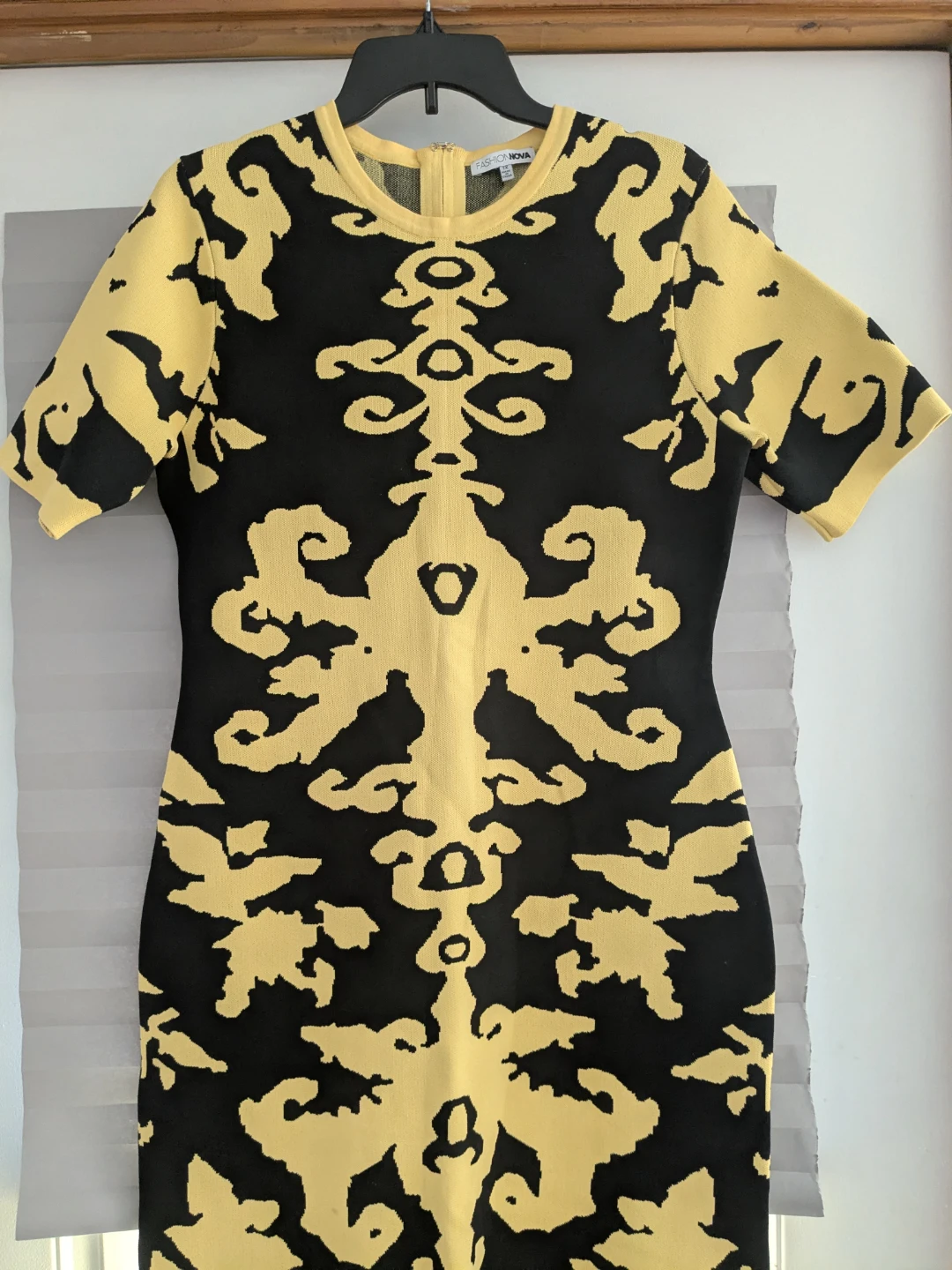 Fashion Nova Black & Gold Baroque Bodycon Midi Dress - photo 3