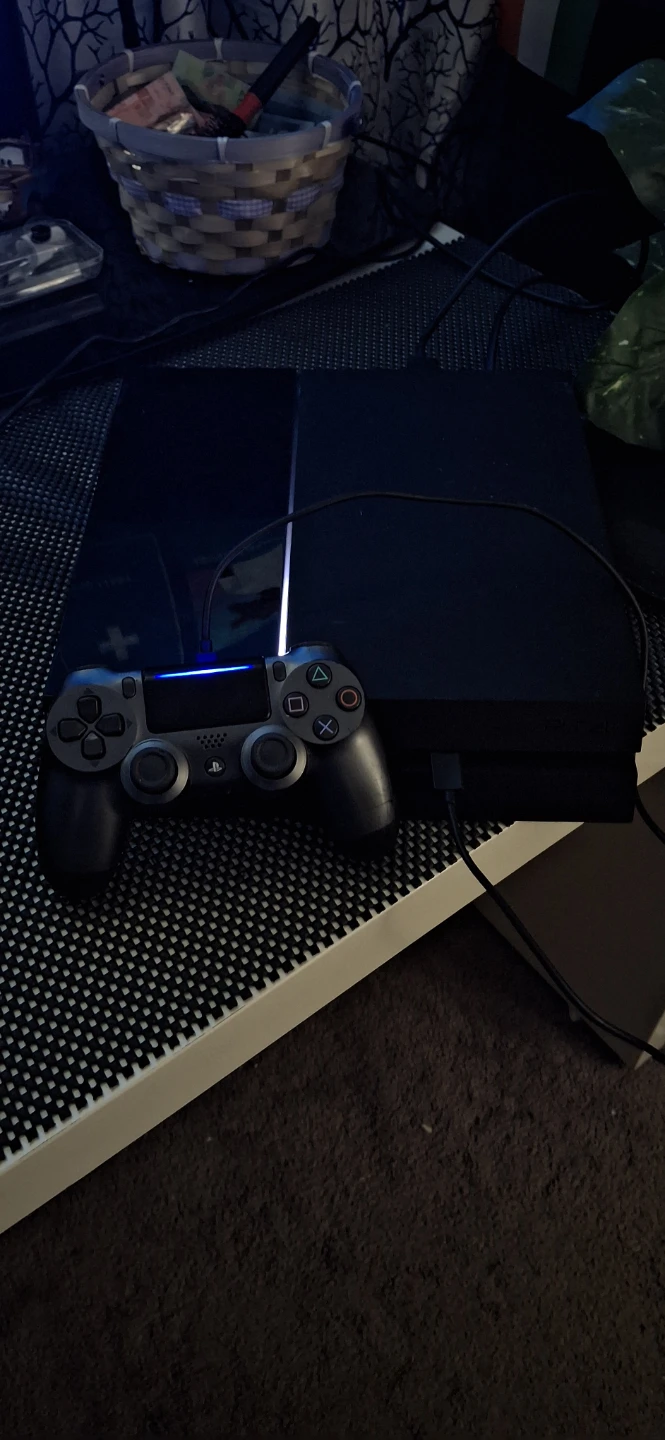 Sony PlayStation 4 (PS4) Console with Controller