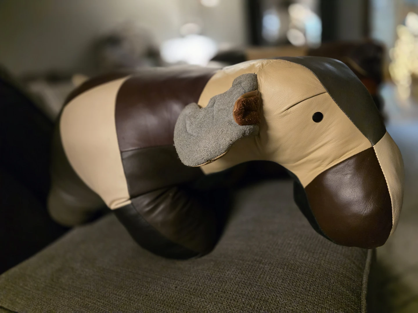 Leather Patchwork Animal Plush Foot rest - photo 3