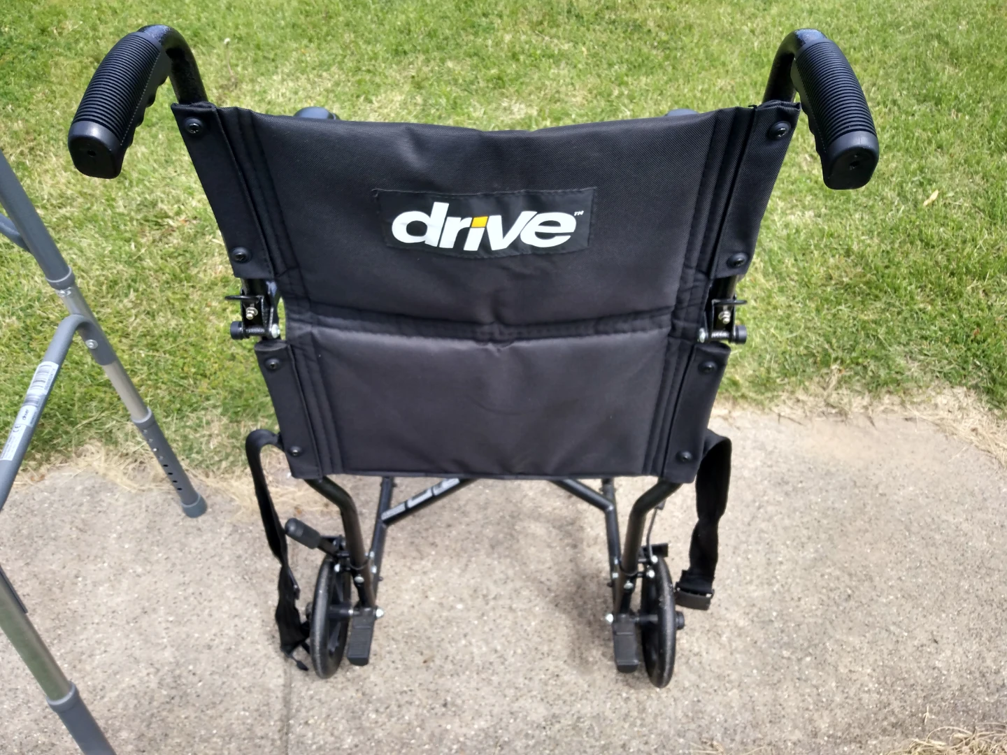 Drive Transport Wheelchair .Se Habla Espanol $60 or Best offer - photo 2
