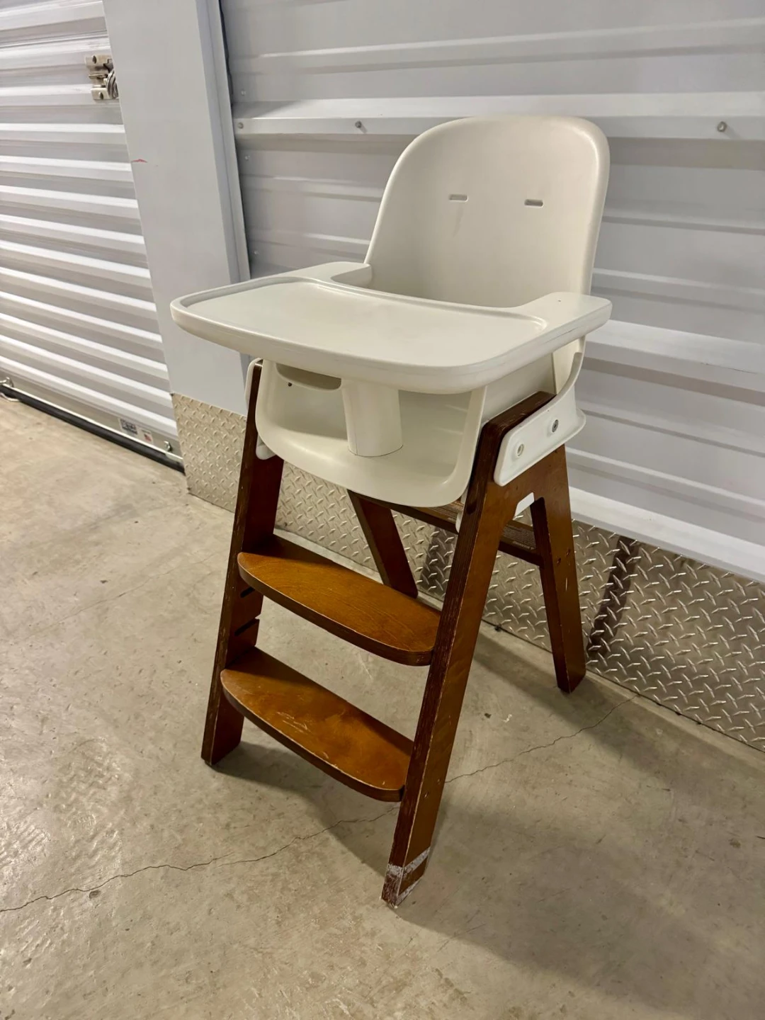 Oxo Tot Sprout White and Wood High Chair