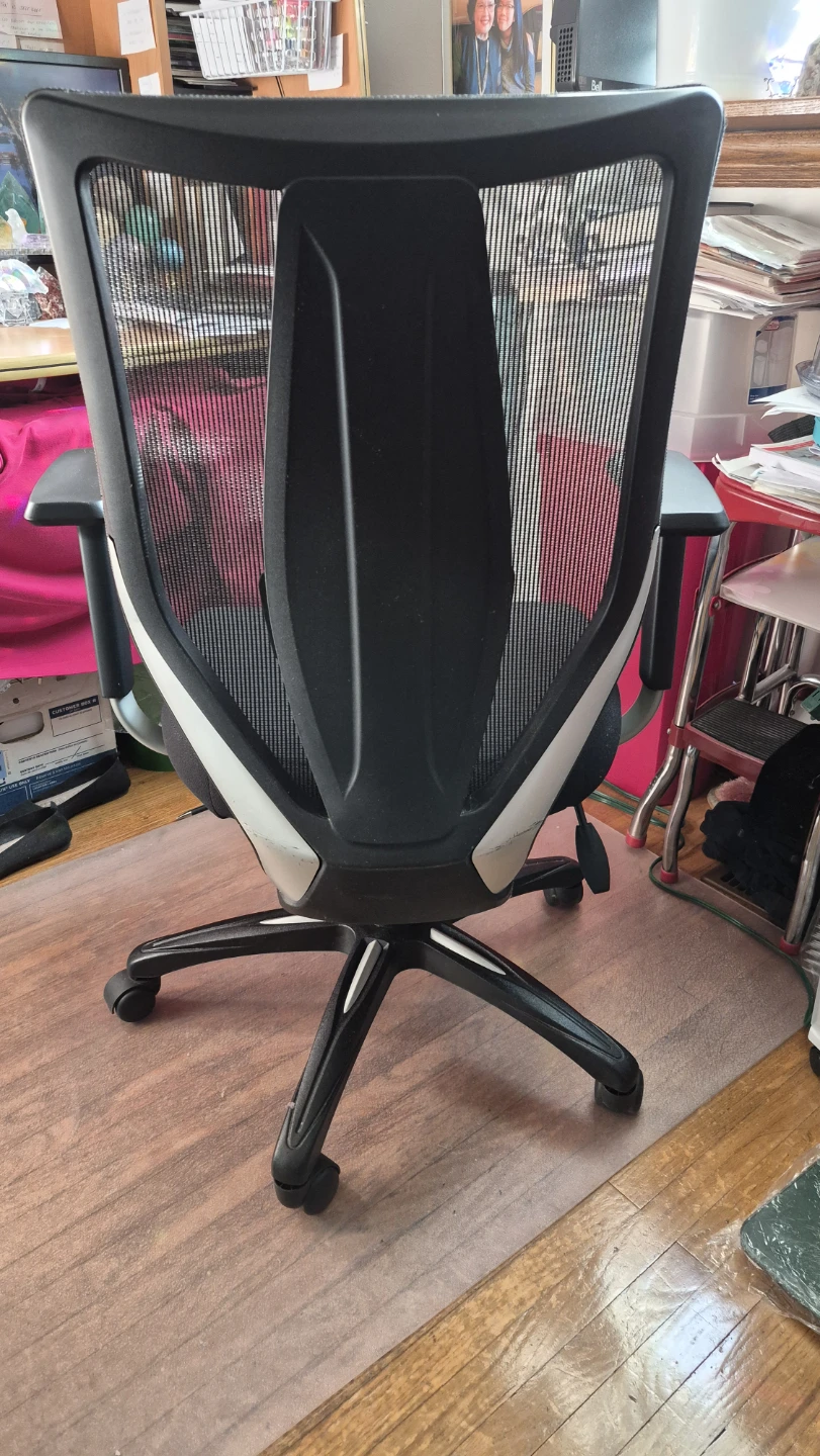 Black Mesh Office Chair - photo 4