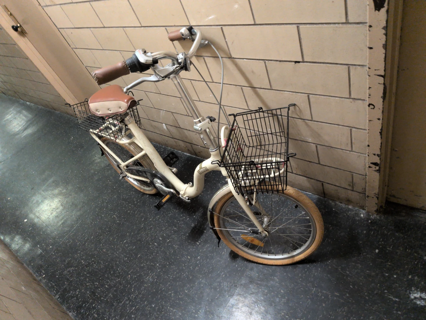 Cream Folding Bicycle with Front Basket - photo 2