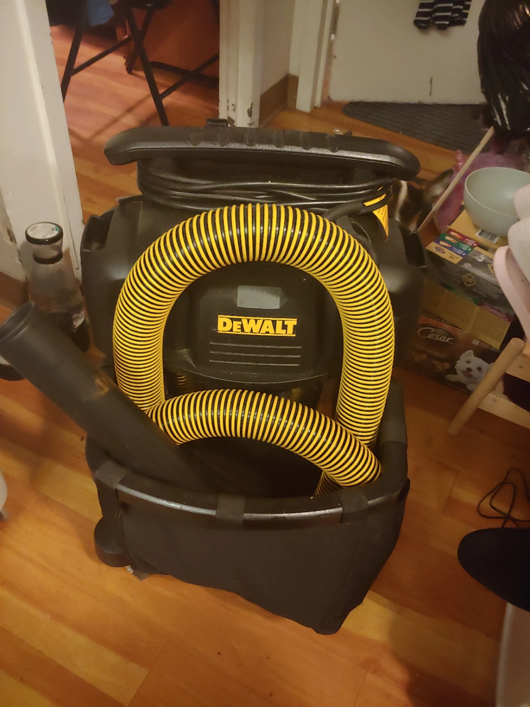 DEWALT 38L 10 Gallon Wet/Dry Vacuum - photo 4