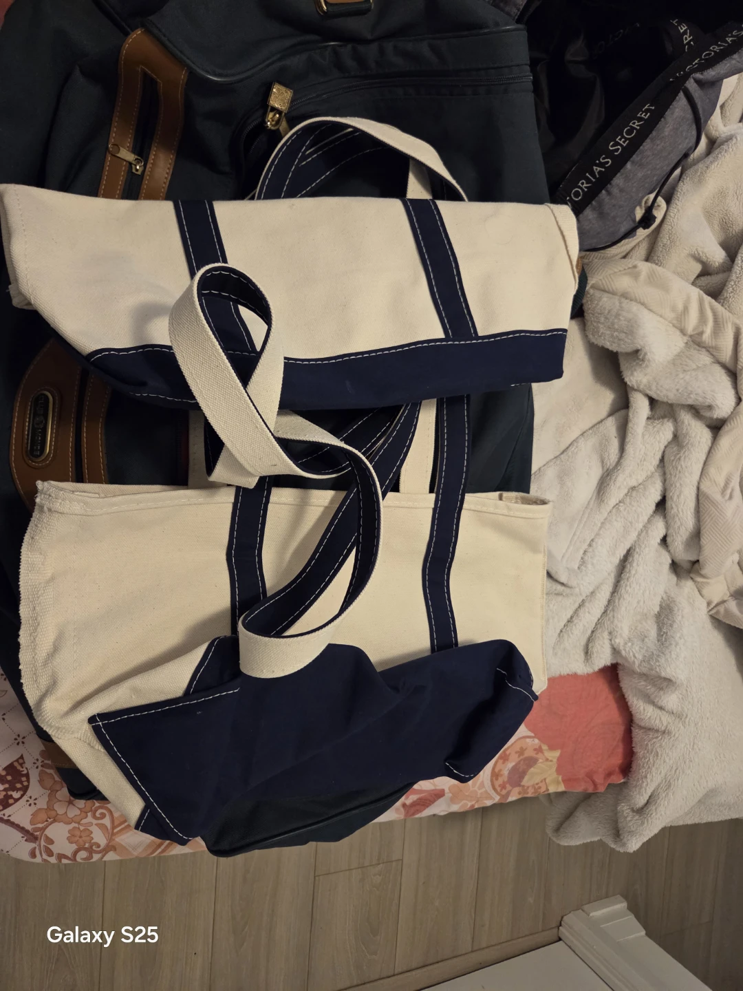 L.L.Bean Canvas Tote Bags - Set of 2 - photo 2