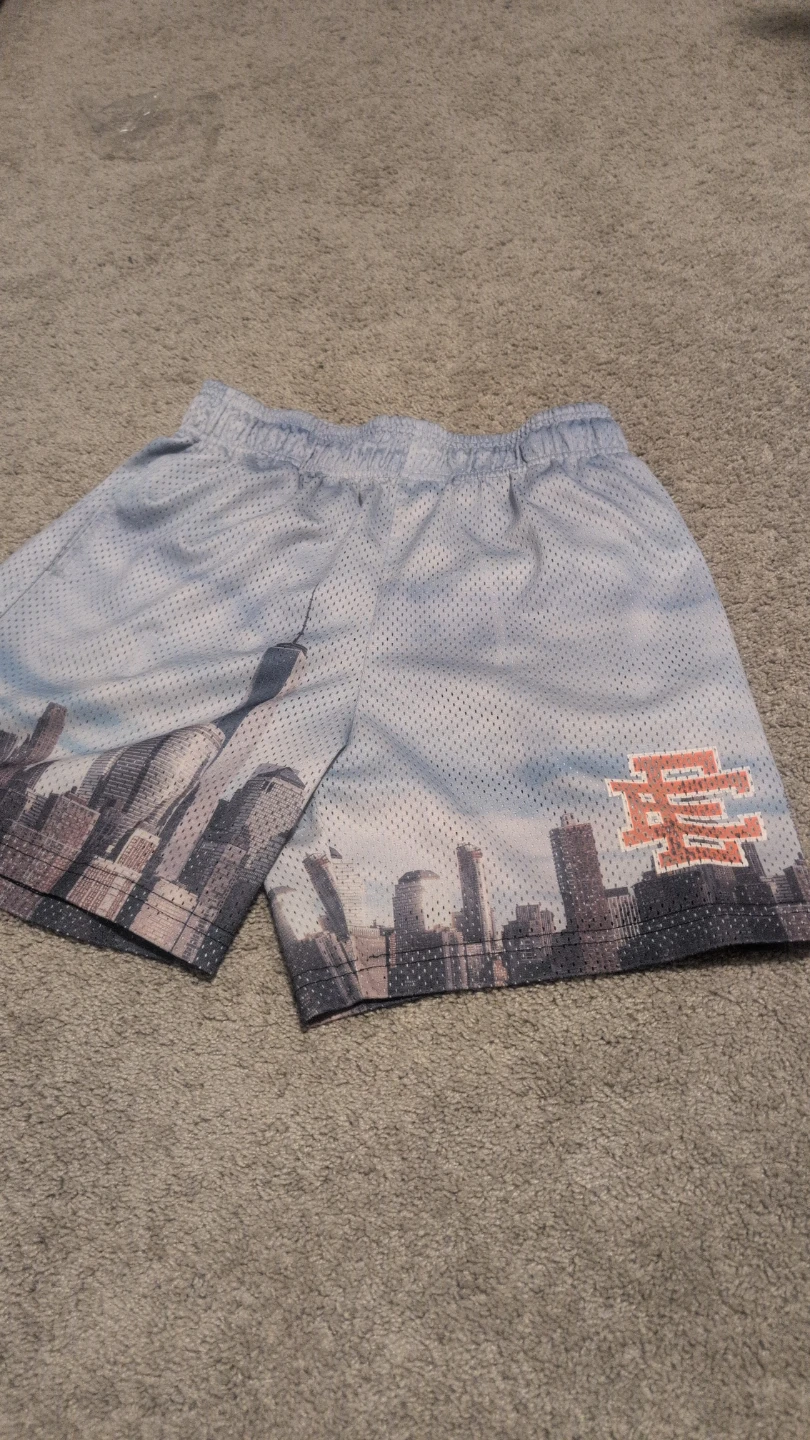Eric Emanuel Shorts large (look at descriptions)