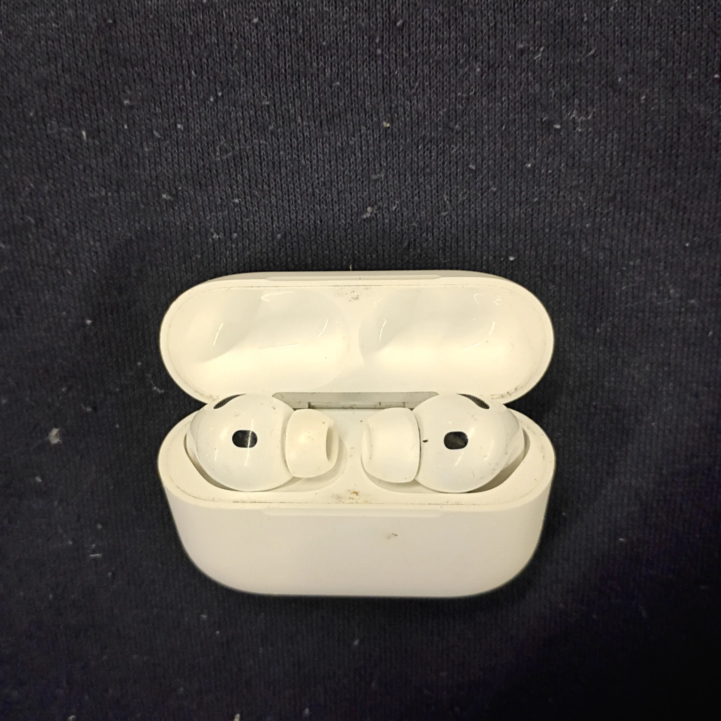 Apple AirPods Pro 3 Gen with Charging Case