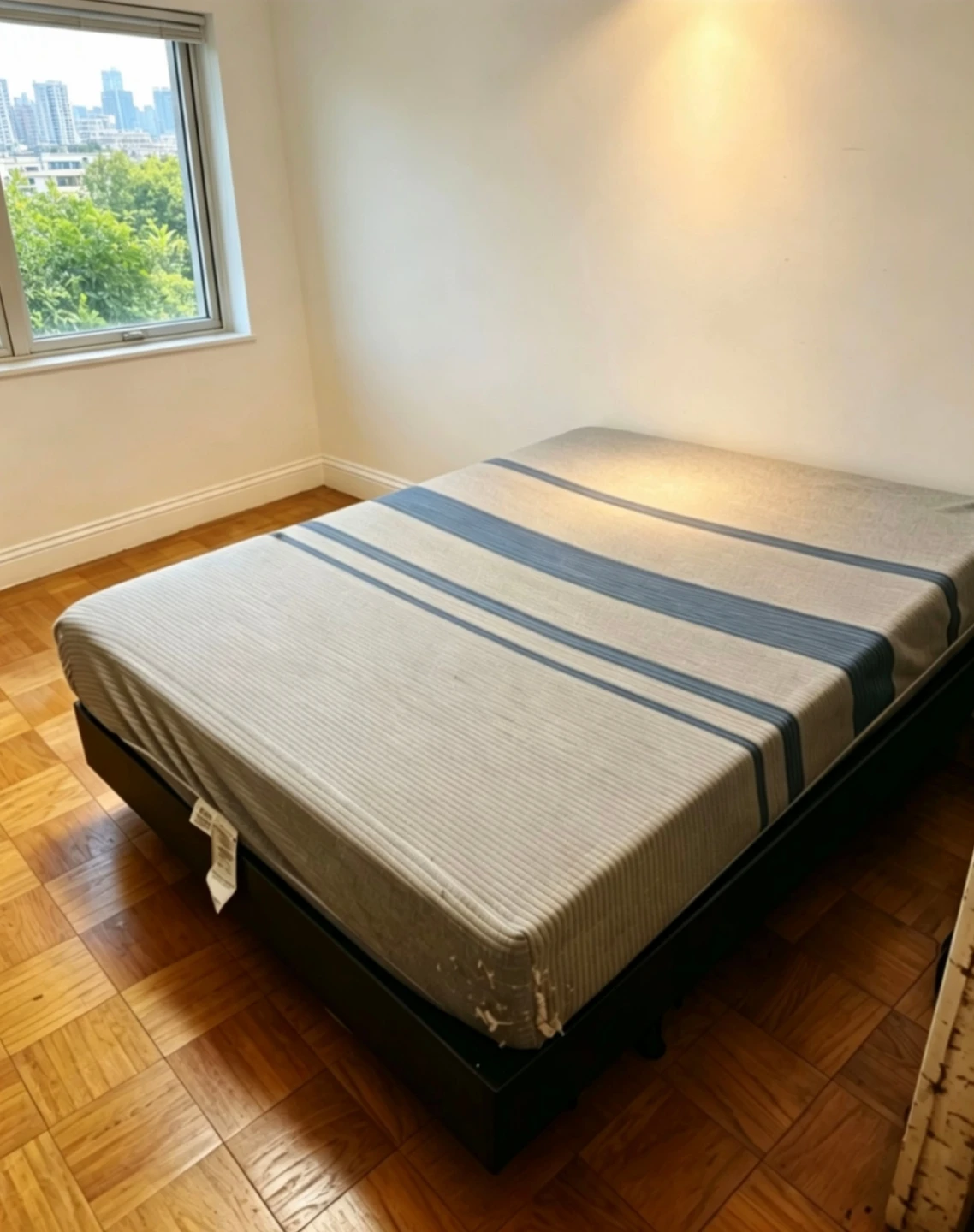Queen Mattress with Box Spring - photo 2