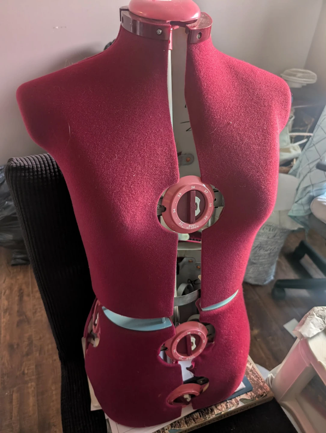 Adjustable Dress Form Mannequin