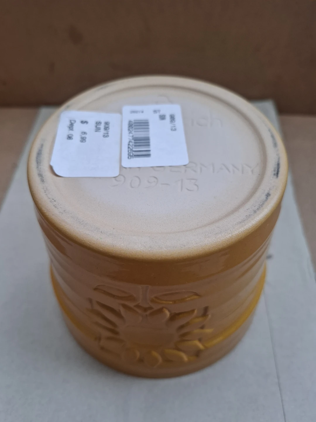 Ceramic Pot with Sunflower Design - photo 2